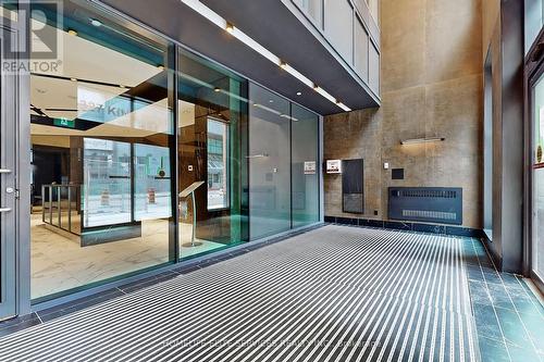 702 - 327 King Street W, Toronto, ON - 