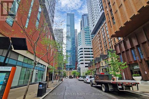 702 - 327 King Street W, Toronto, ON -  With Facade