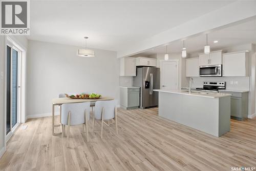 2925 Welby Way, Regina, SK - Indoor Photo Showing Kitchen With Upgraded Kitchen