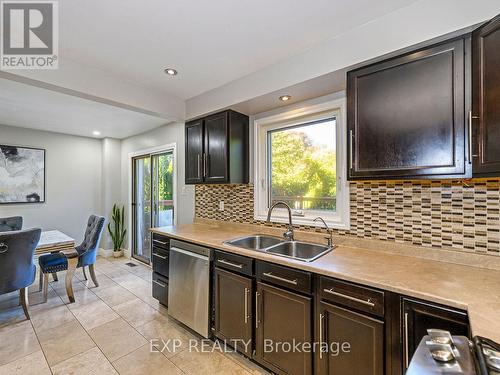 2840 Tradewind Drive, Mississauga, ON - Indoor Photo Showing Kitchen With Double Sink