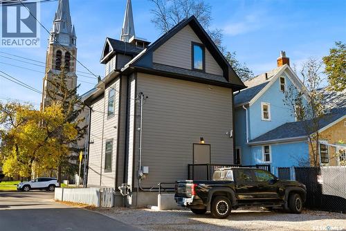 3126 13Th Avenue, Regina, SK 