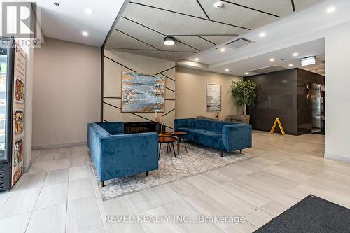 5 - 60 Charles Street W, Kitchener, ON - Indoor Photo Showing Other Room