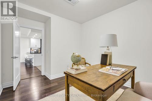 2202 - 505 Talbot Street, London East (East F), ON - Indoor