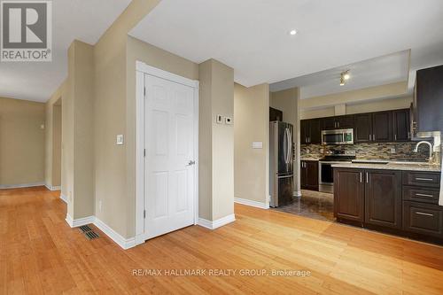 2194 Niagara Drive, Ottawa, ON - Indoor Photo Showing Kitchen