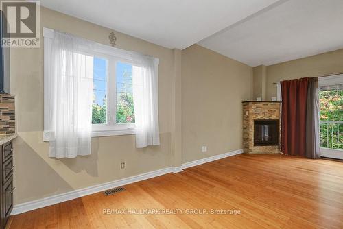 2194 Niagara Drive, Ottawa, ON - Indoor With Fireplace