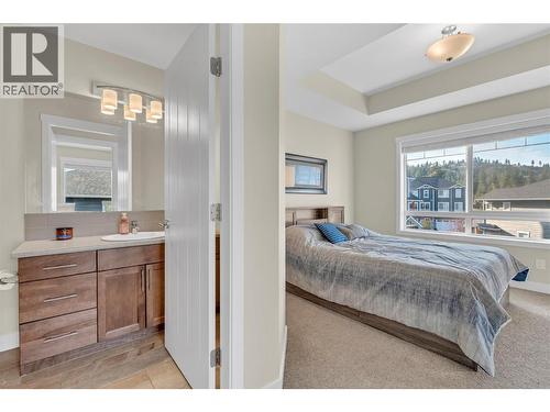 1115 Holden Road Unit# 133, Penticton, BC - Indoor Photo Showing Bedroom