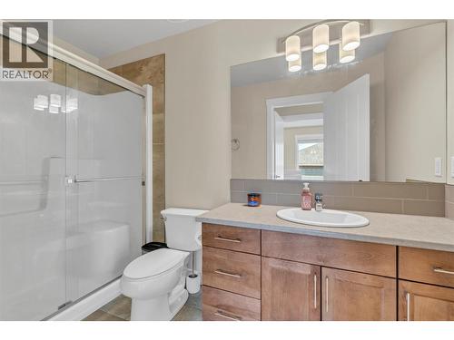 1115 Holden Road Unit# 133, Penticton, BC - Indoor Photo Showing Bathroom