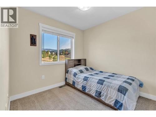 1115 Holden Road Unit# 133, Penticton, BC - Indoor Photo Showing Bedroom