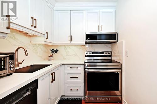1 - 69 Upper Canada Drive, Toronto, ON - Indoor Photo Showing Kitchen With Upgraded Kitchen