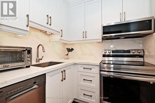 1 - 69 Upper Canada Drive, Toronto, ON - Indoor Photo Showing Kitchen With Upgraded Kitchen