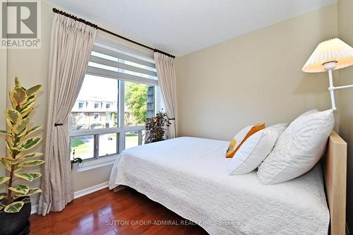 1 - 69 Upper Canada Drive, Toronto, ON - Indoor Photo Showing Bedroom