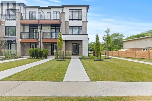48 SIDNEY ROSE COMMON  St. Catharines (Glendale/Glenridge), ON L2T 0B3