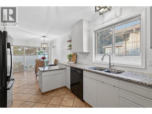 2330 Butt Road Unit# 407, West Kelowna, BC - Indoor Photo Showing Kitchen With Double Sink