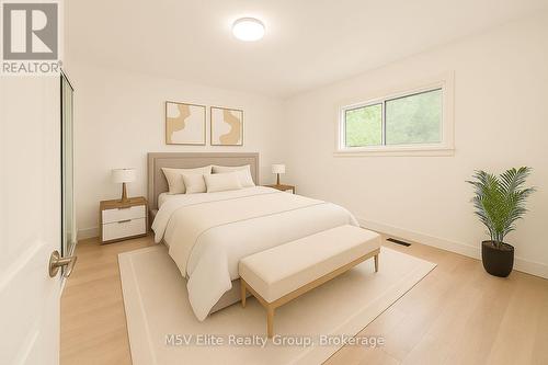 3276 Victory Crescent, Mississauga, ON - Indoor Photo Showing Bedroom