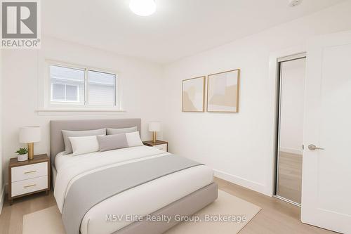 3276 Victory Crescent, Mississauga, ON - Indoor Photo Showing Bedroom