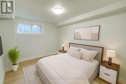 3276 Victory Crescent, Mississauga, ON - Indoor Photo Showing Bedroom
