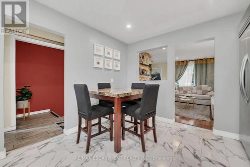 18 Riverdale Drive, Hamilton, ON - Indoor Photo Showing Dining Room