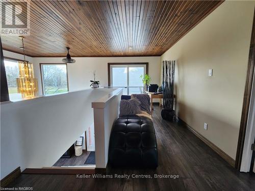 250 Tyendinaga Drive, Saugeen Shores, ON - Indoor