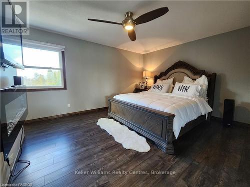 250 Tyendinaga Drive, Saugeen Shores, ON - Indoor Photo Showing Bedroom