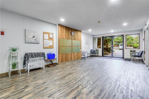 307A-178 Back Rd, Courtenay, BC - Indoor