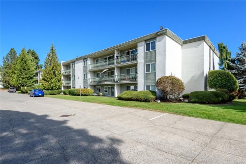 307A-178 Back Rd, Courtenay, BC - Outdoor With Balcony With Facade