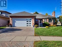 2 HARVEST OAK DRIVE  St. Catharines (Grapeview), ON L2S 3H4