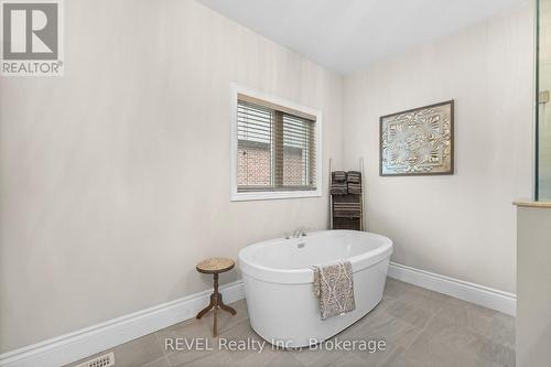 46 Philmori Boulevard, Pelham (Fonthill), ON - Indoor Photo Showing Bathroom