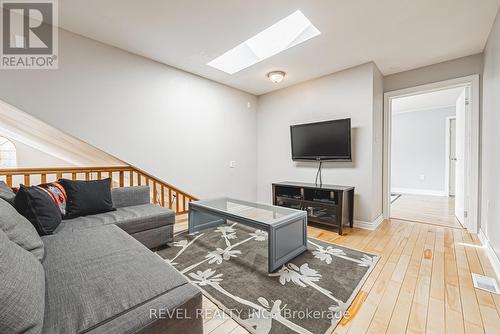 1325 3 Side Road, Milton, ON - Indoor