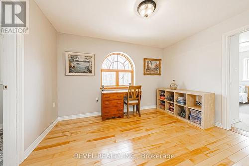 1325 3 Side Road, Milton, ON - Indoor
