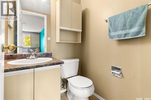 201 960 Assiniboine Avenue, Regina, SK - Indoor Photo Showing Bathroom