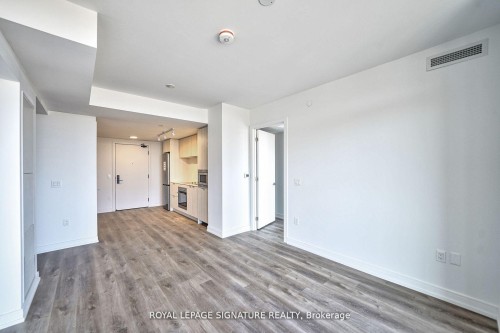 1421-1 Jarvis Street, Hamilton, ON - Indoor Photo Showing Other Room