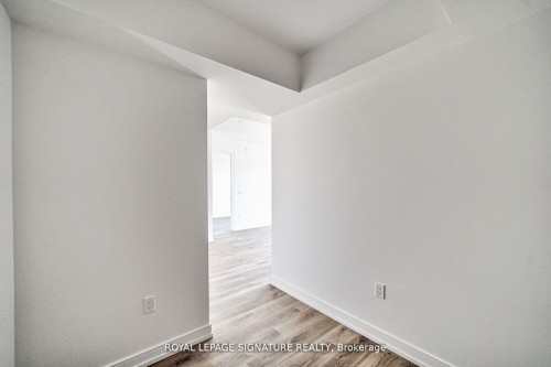 1421-1 Jarvis Street, Hamilton, ON - Indoor Photo Showing Other Room