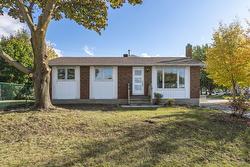 3 Rue Vaive  Gatineau (Gatineau), QC J8T 5T6