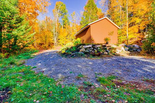 Barn - 251 Ch. De La Chapelle, Saint-Mathieu-Du-Parc, QC - Outdoor