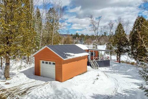 Garage - 251 Ch. De La Chapelle, Saint-Mathieu-Du-Parc, QC - Outdoor