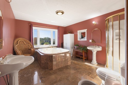 Bathroom - 125 Rue Des Peupliers, Stratford, QC - Indoor Photo Showing Bathroom