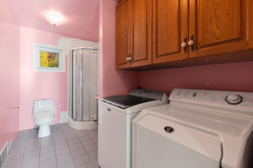 Bathroom - 125 Rue Des Peupliers, Stratford, QC - Indoor Photo Showing Laundry Room