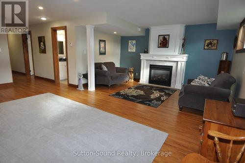 Gas Fireplace - 232 Finden Street, Georgian Bluffs, ON - Indoor Photo Showing Living Room With Fireplace
