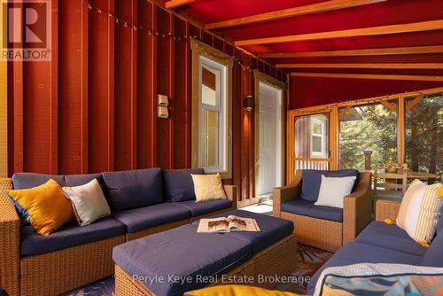 1127 Whispering Pines Trail, Bracebridge (Oakley), ON -  With Exterior