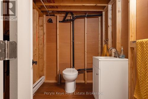 1127 Whispering Pines Trail, Bracebridge (Oakley), ON - Indoor Photo Showing Bathroom