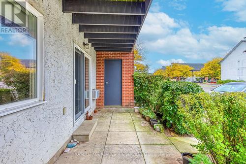 911 - 1450 Glen Abbey Gate, Oakville, ON - Outdoor