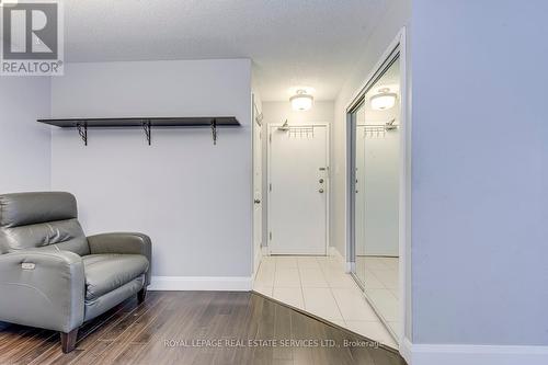 911 - 1450 Glen Abbey Gate, Oakville, ON - Indoor Photo Showing Other Room