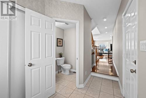 Inside access to the garage & powder room. - 20 Fieldberry Private, Ottawa, ON - Indoor