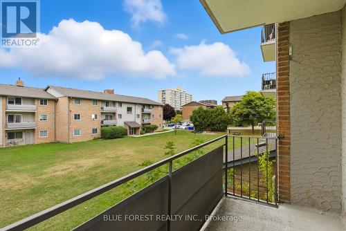 4 - 665 Wonderland Road S, London South (South M), ON - Outdoor