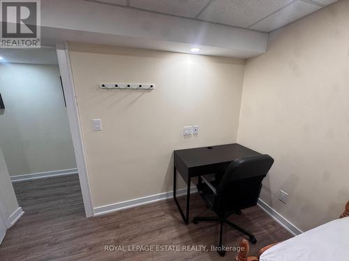 5 Barlow Road, Toronto, ON - Indoor