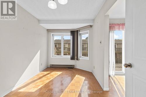 Eat-in kitchen - 1149 Chimney Hill Way, Ottawa, ON - Indoor Photo Showing Other Room
