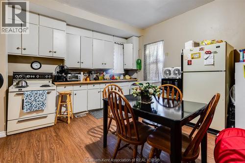 50-52 Wellington Street East, Chatham, ON - Indoor