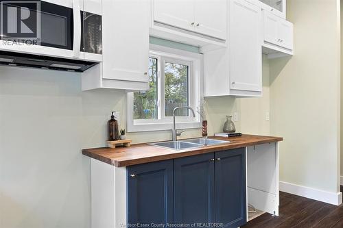 112 Windsor Avenue, Colchester, ON - Indoor Photo Showing Kitchen With Double Sink