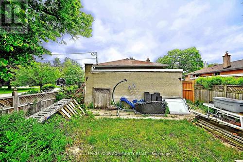 39 Penworth Road, Toronto, ON - Outdoor
