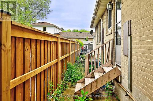 39 Penworth Road, Toronto, ON - Outdoor